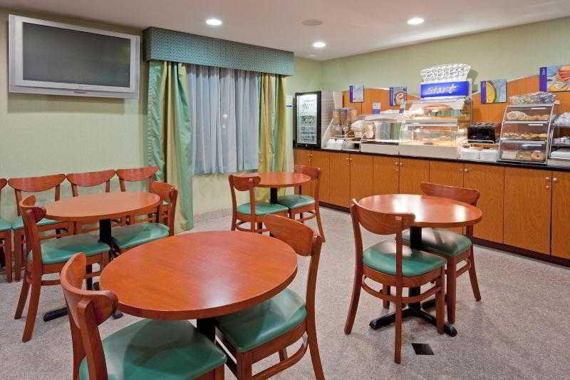 Red Lion Inn And Suites Brooklyn Nova York Restaurante foto